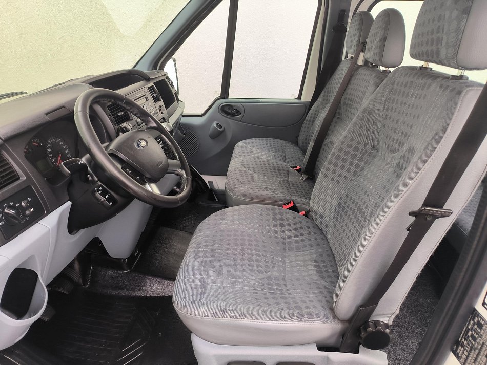 Ford Transit 2.2TDCi Trend 6míst