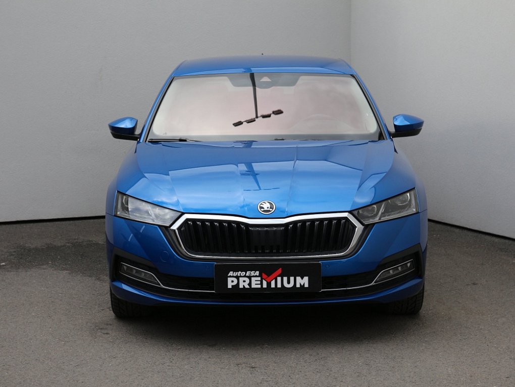 Škoda Octavia IV 1.5 TSI Selection