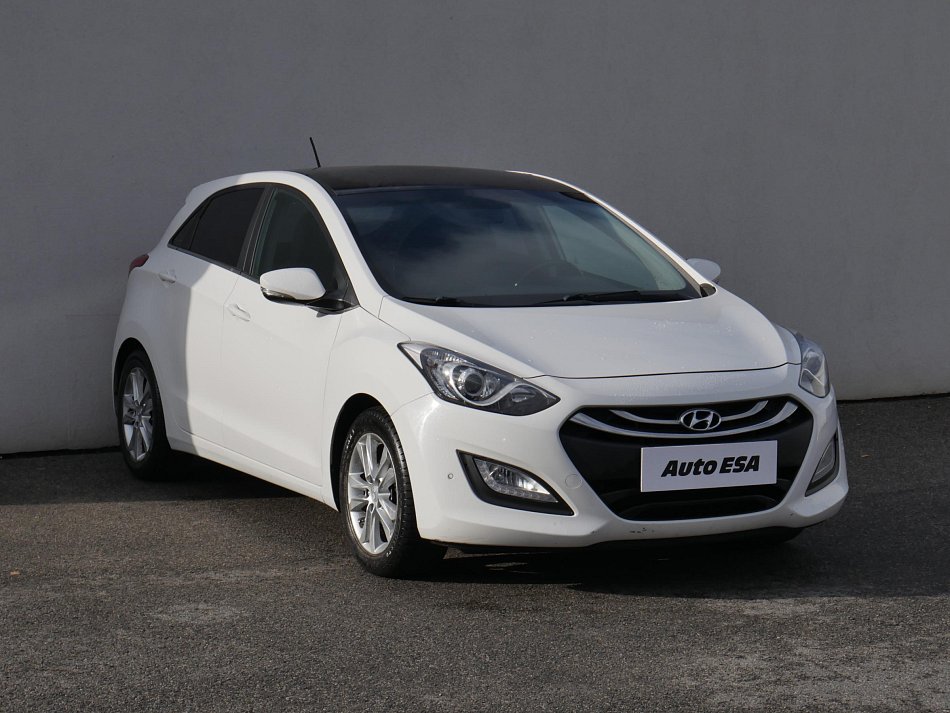 Hyundai I30 1.6 i Trikolor