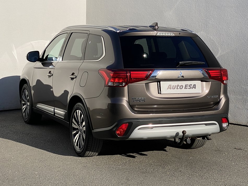 Mitsubishi Outlander 2.0MiVEC 