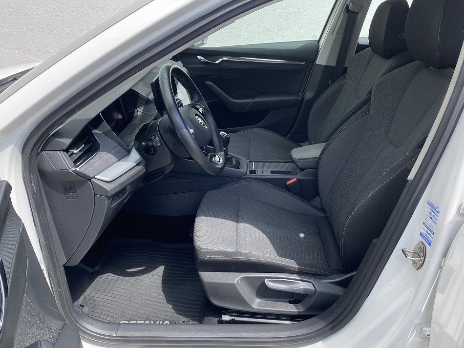 Škoda Octavia IV 1.5 TSi Style
