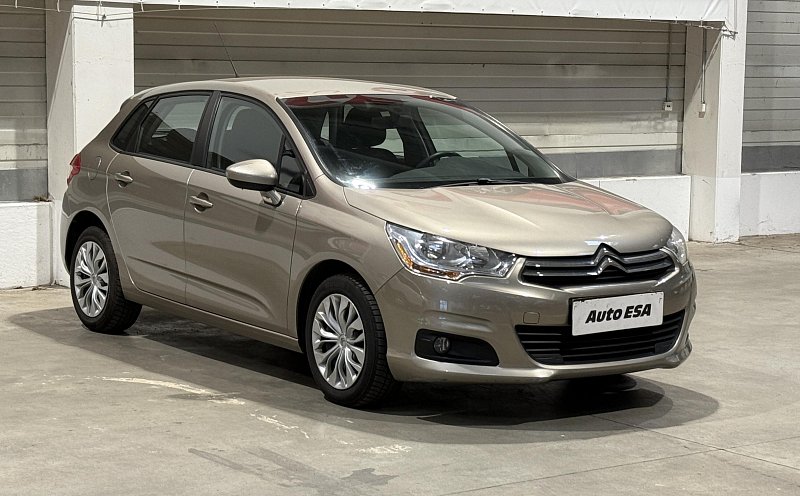 Citroën C4 1.4i 