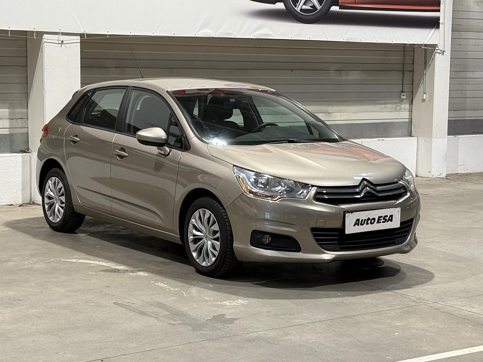 Citroën C4 1.4i 