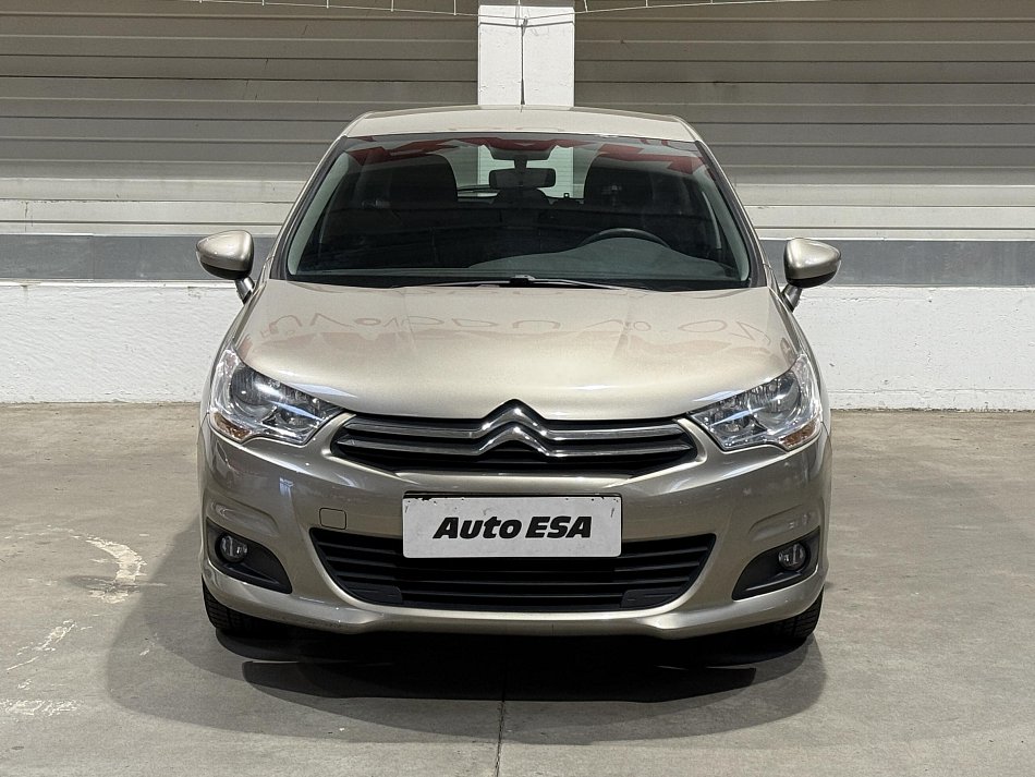Citroën C4 1.4i 