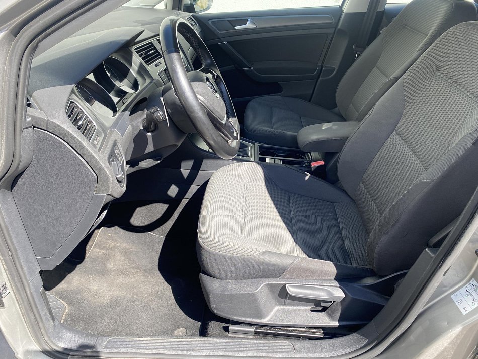 Volkswagen Golf 2.0TDi Comfortline VII