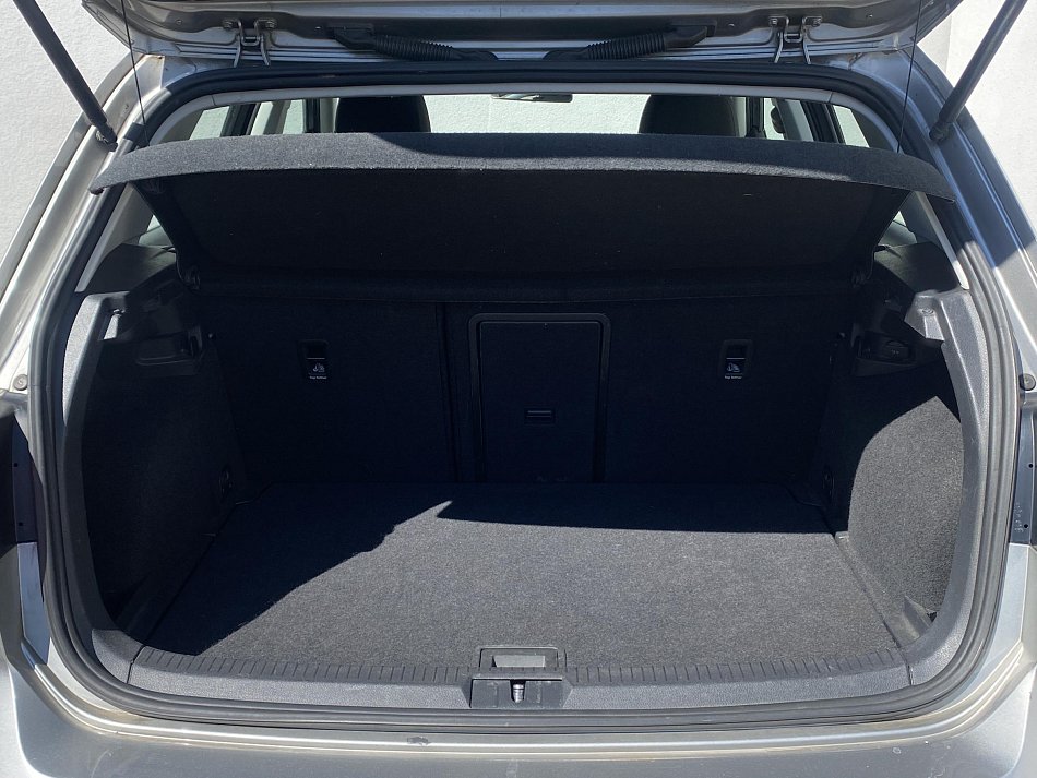 Volkswagen Golf 2.0TDi Comfortline VII