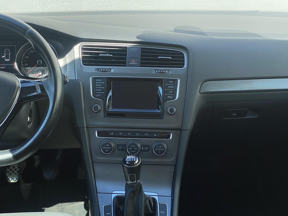 Volkswagen Golf 2.0TDi Comfortline VII