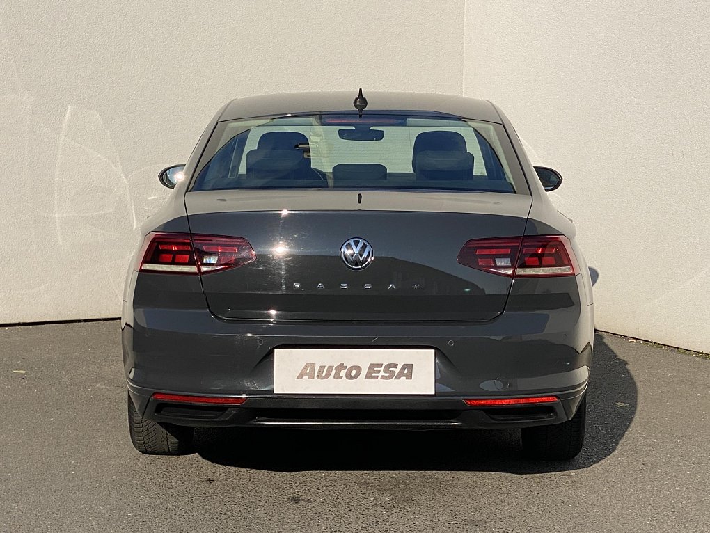Volkswagen Passat 1.5 TSi Business