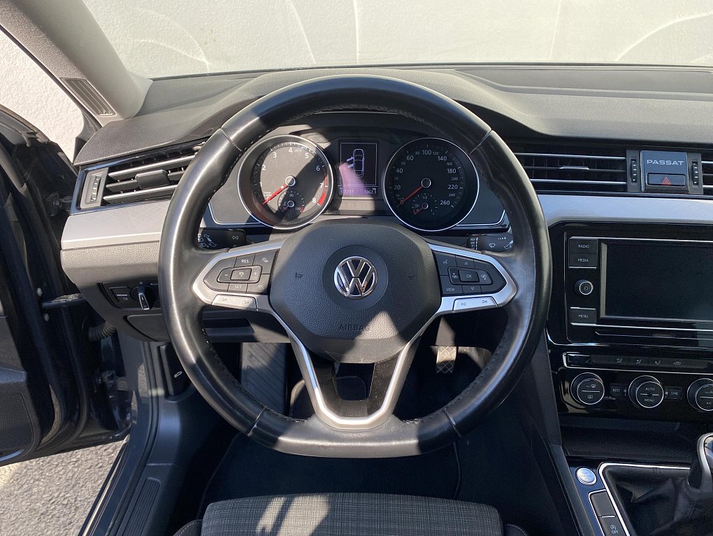 Volkswagen Passat 1.5 TSi Business