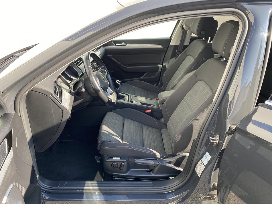 Volkswagen Passat 1.5 TSi Business