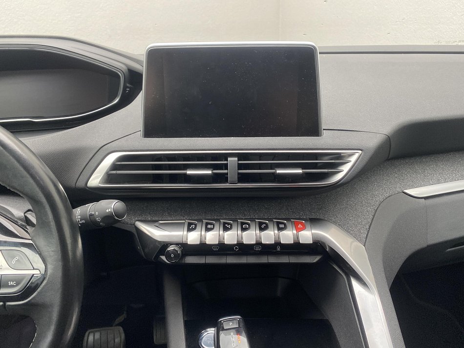 Peugeot 3008 1.2 PT Allure