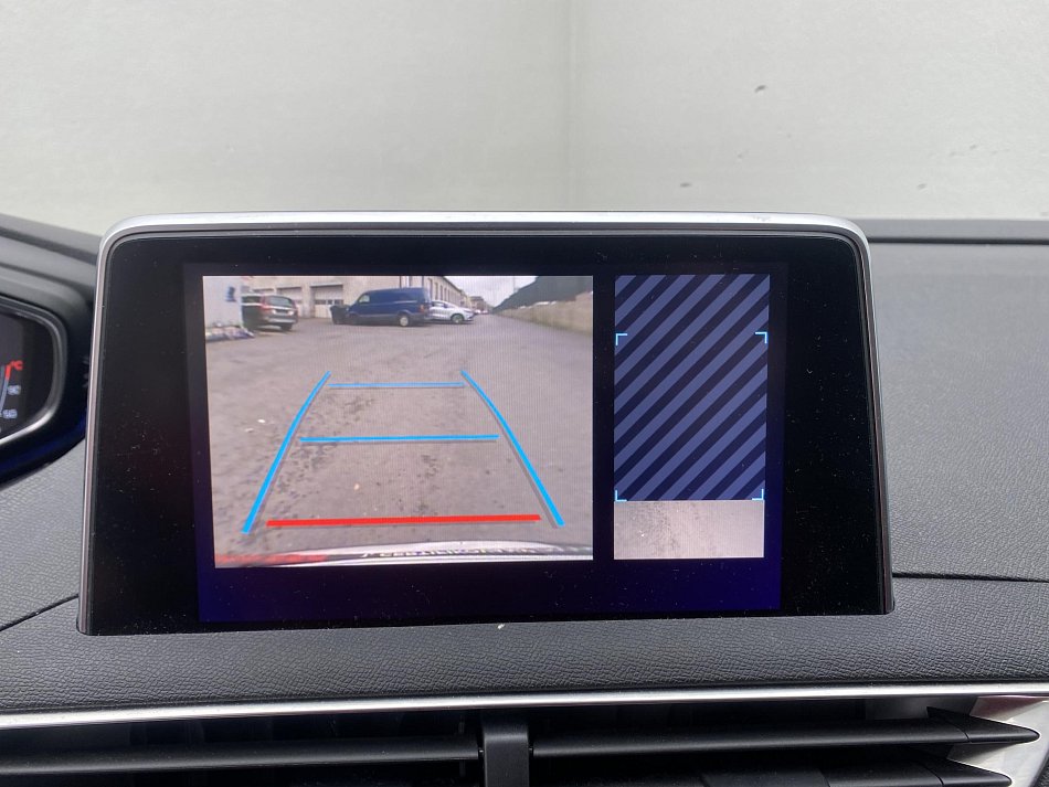 Peugeot 3008 1.2 PT Allure