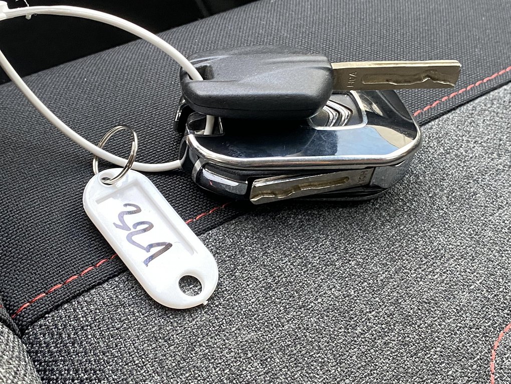 Citroën C3 1.2 e-HTP Shine