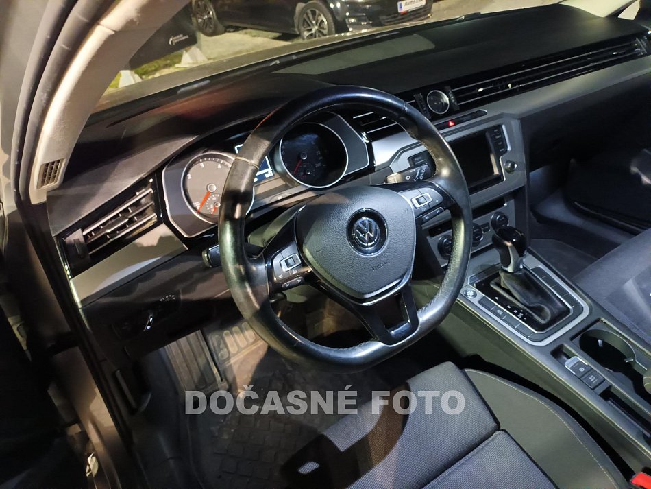 Volkswagen Passat 2.0 TDi 