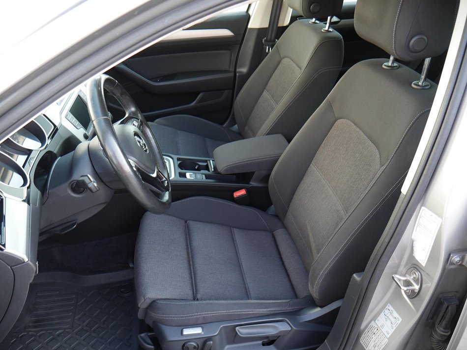 Volkswagen Passat 2.0 TDi Comfortline