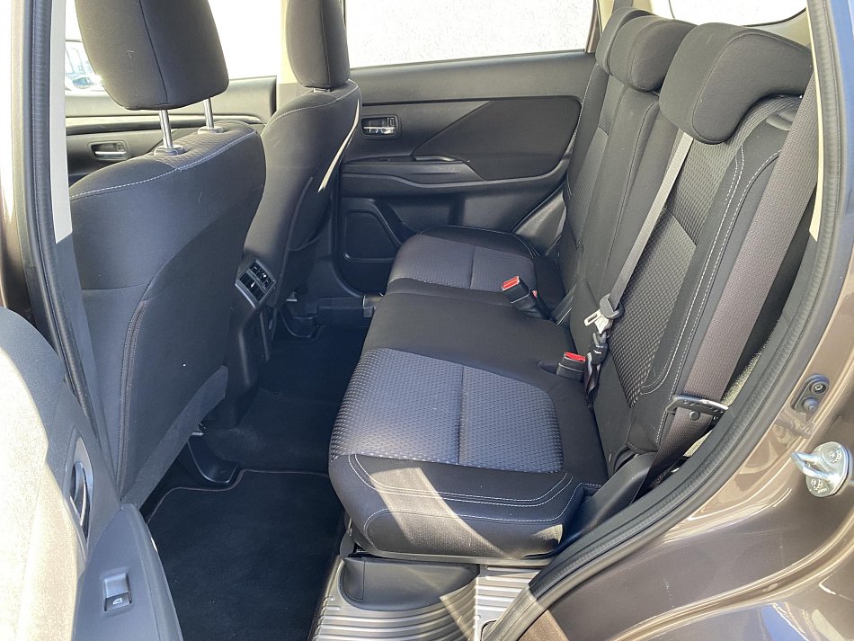 Mitsubishi Outlander 2.0MiVEC 