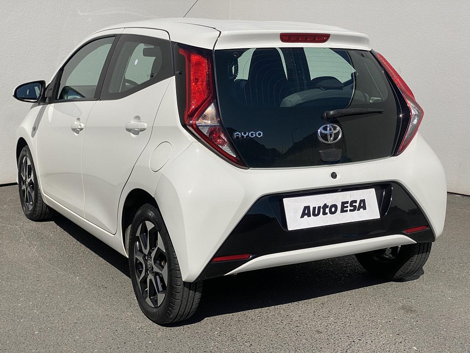 Toyota Aygo 1.0i X-play