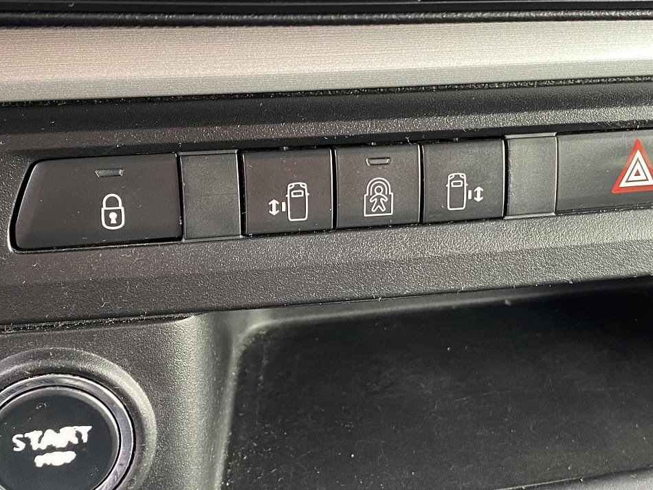 Citroën SpaceTourer 2.0HDi Shine L2 7míst