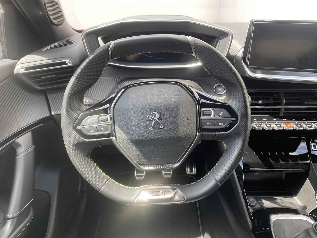 Peugeot 2008 1.2 PT GT
