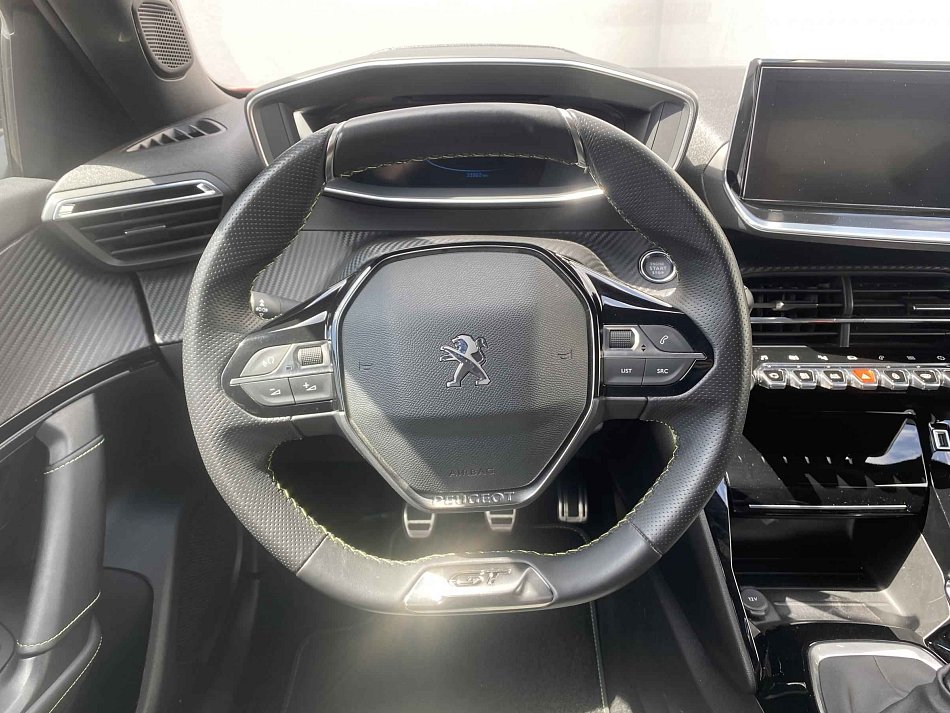 Peugeot 2008 1.2 PT GT
