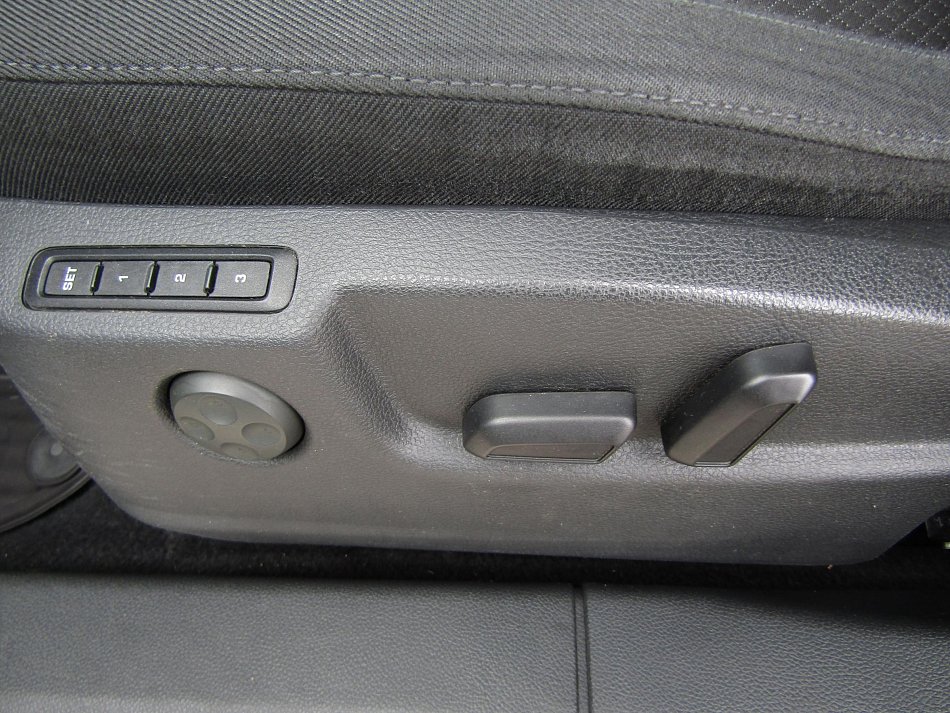Škoda Superb II 2.0TDi Ambition