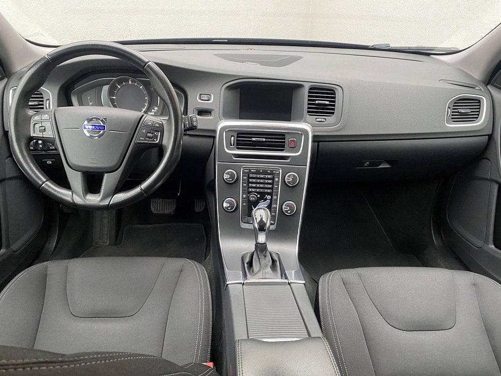 Volvo V60 2.0D Cross Country