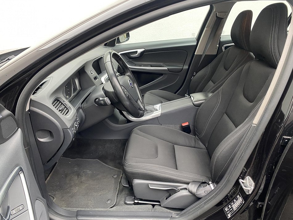 Volvo V60 2.0D Cross Country