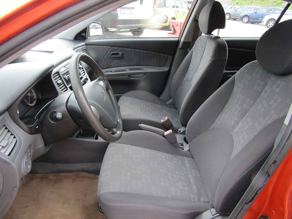 Kia Rio 1.6i 