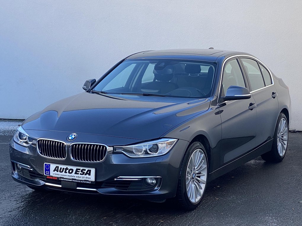 BMW Řada 3 2.0 LuxuryLine 328 i