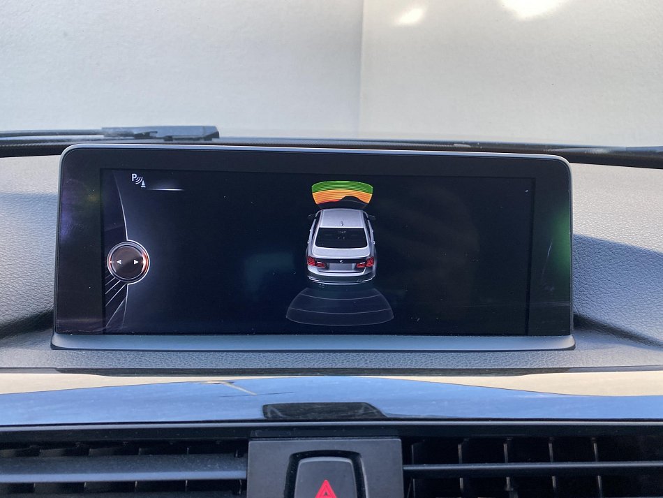 BMW Řada 3 2.0 LuxuryLine 328 i