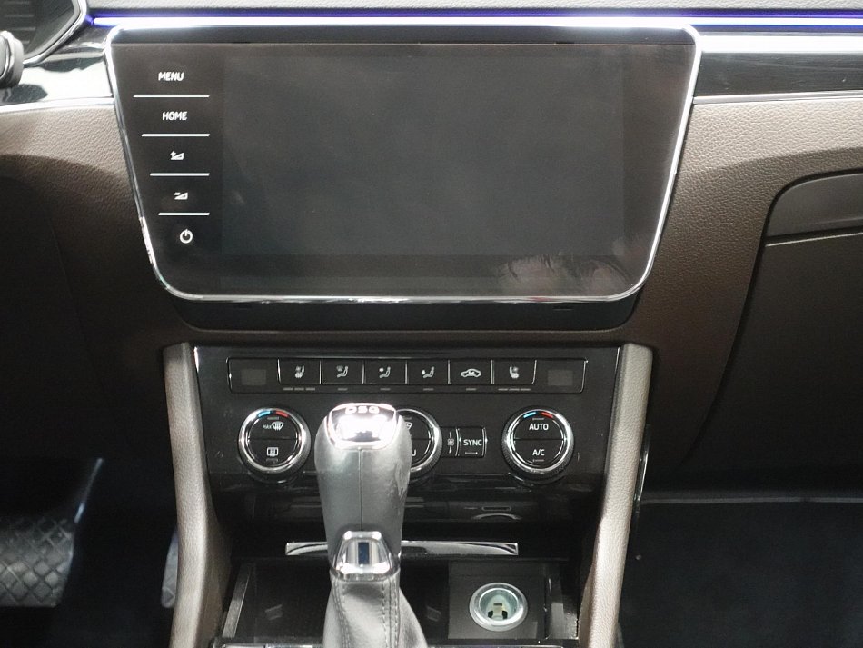 Škoda Superb III 2.0 TDi L&K