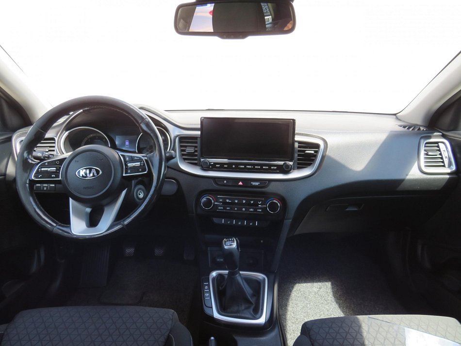 Kia Ceed 1.6 CRDi TOP