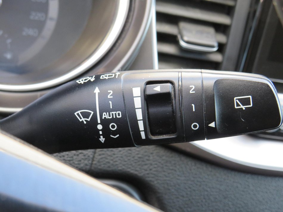 Kia Ceed 1.6 CRDi TOP