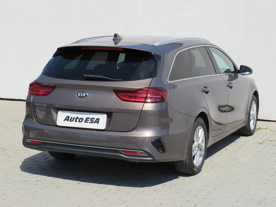 Kia Ceed 1.6 CRDi TOP