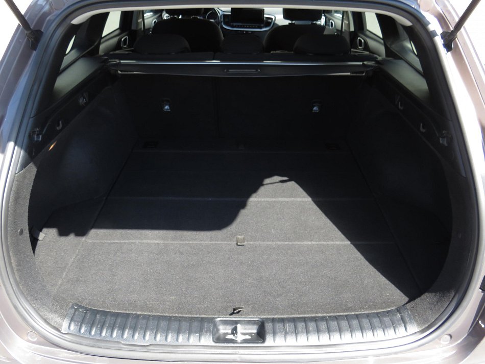 Kia Ceed 1.6 CRDi TOP