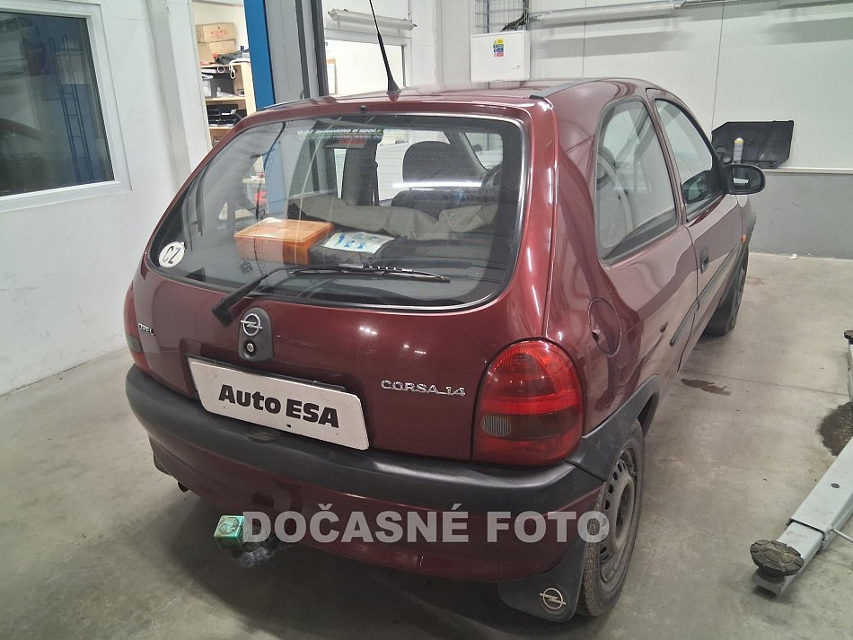 Opel Corsa 1.4 i 
