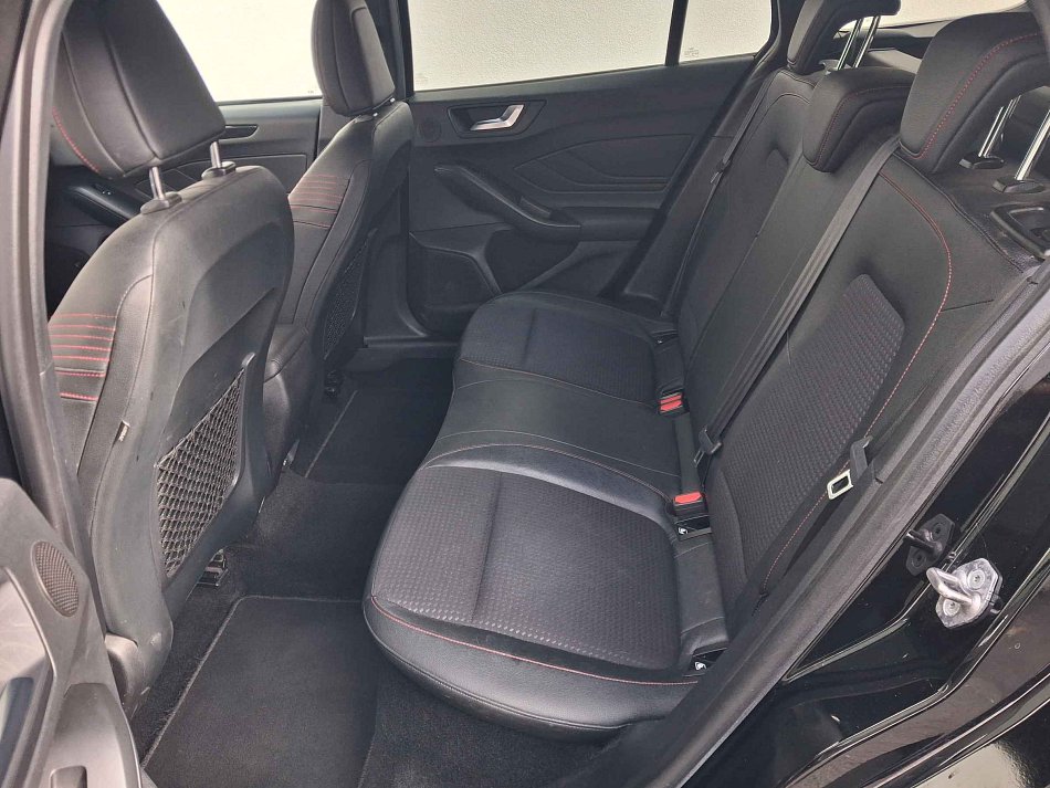 Ford Focus 1.5EB ST-Line