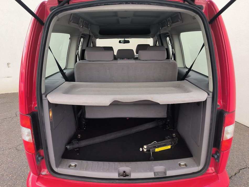 Volkswagen Caddy 1.6i Life MAXi 7míst