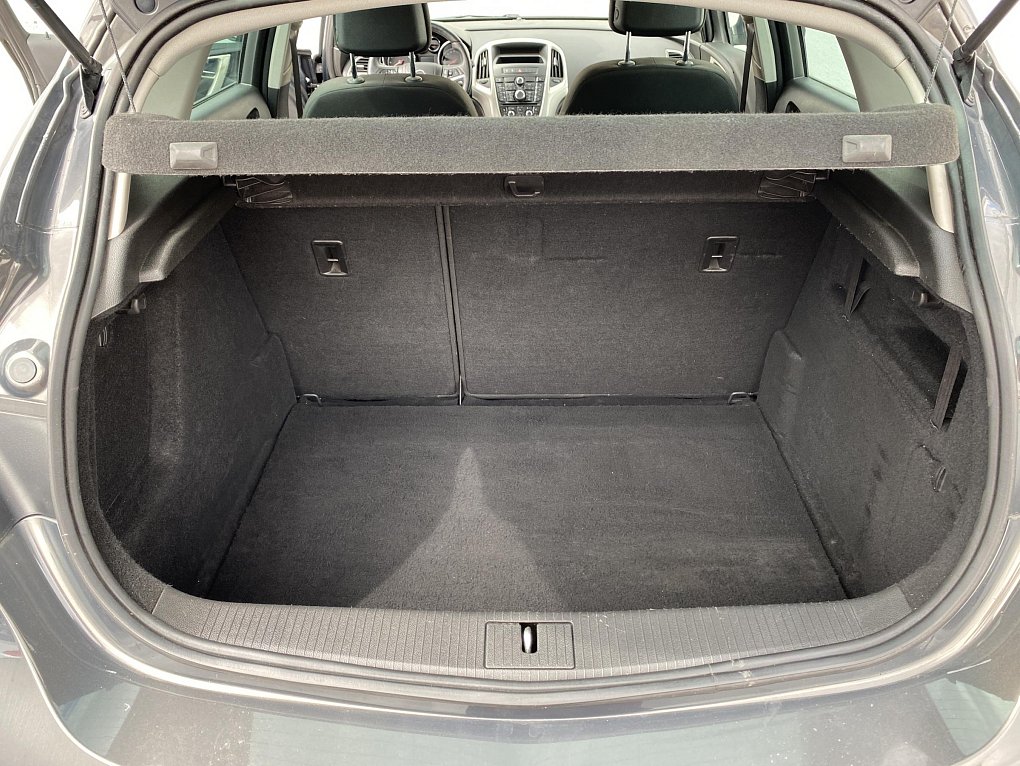 Opel Astra 1.4 T Active