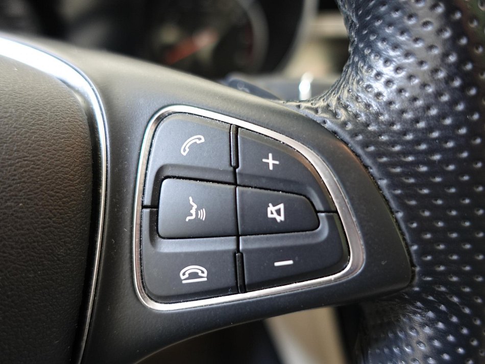 Mercedes-Benz Třída C 1.6 K  C 180