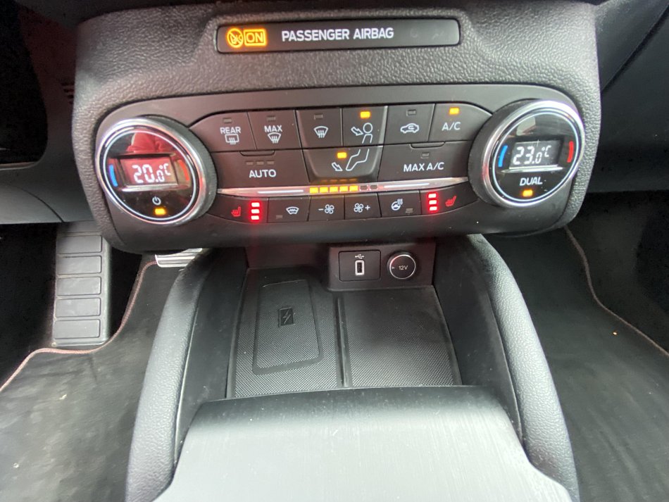 Ford Focus 1.5 EB ST-Line