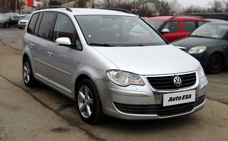 Volkswagen Touran 1.4 TSi  7míst