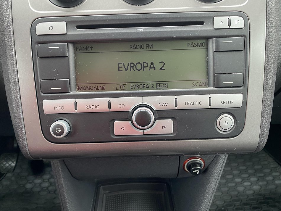 Volkswagen Touran 1.4 TSi  7míst