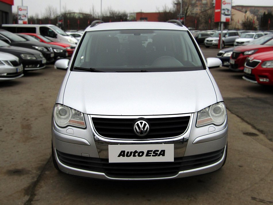 Volkswagen Touran 1.4 TSi  7míst