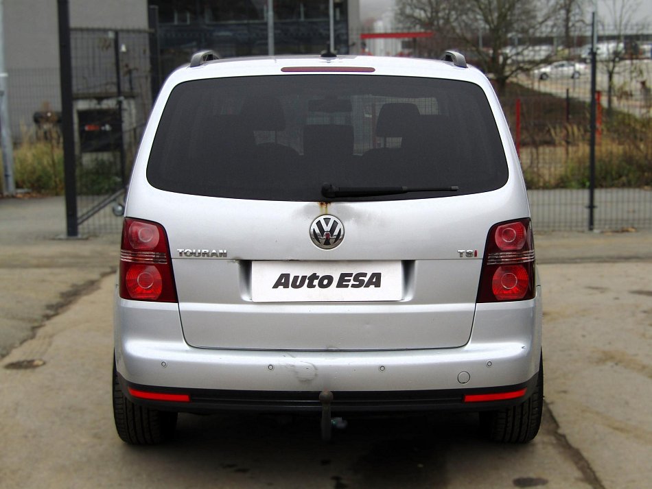 Volkswagen Touran 1.4 TSi  7míst
