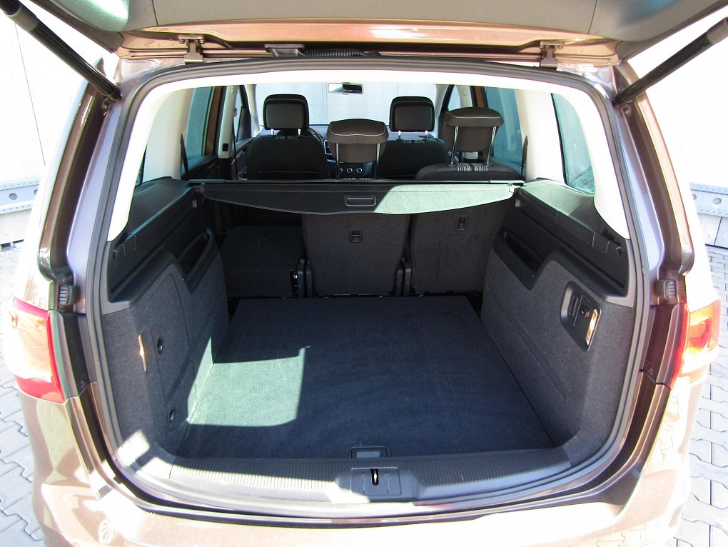 Volkswagen Sharan 2.0 TDi 