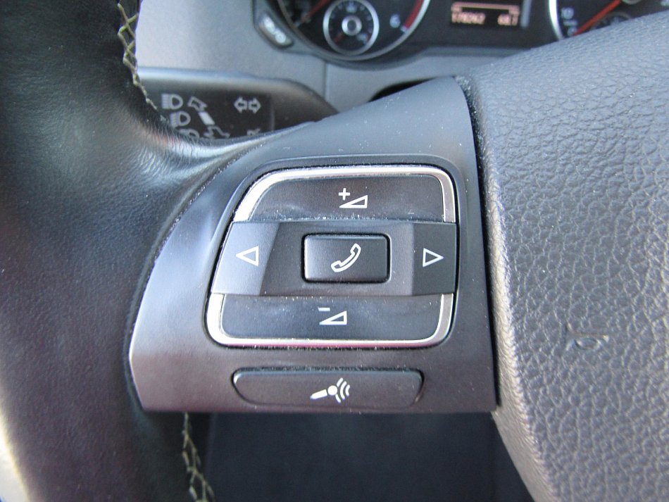 Volkswagen Sharan 2.0 TDi 