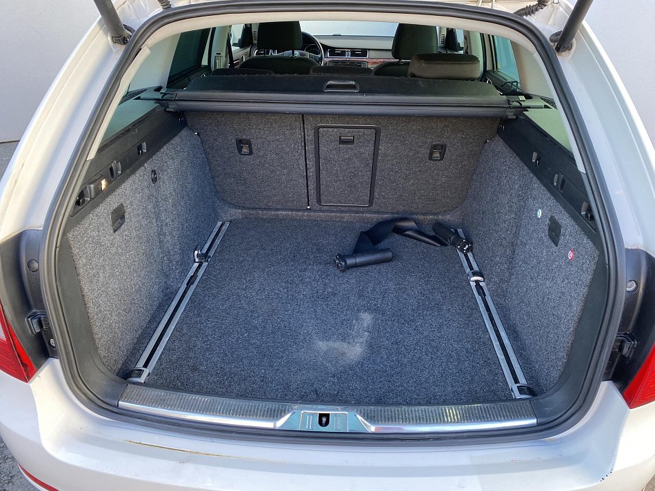 Škoda Superb II 1.6 TDi Elegance