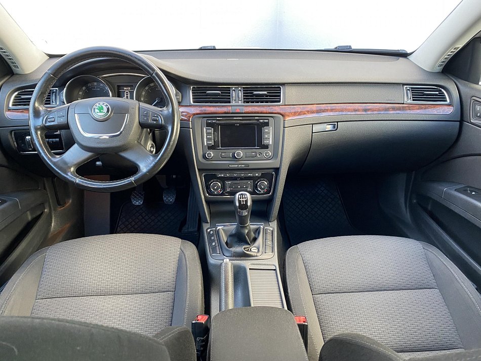 Škoda Superb II 1.6 TDi Elegance