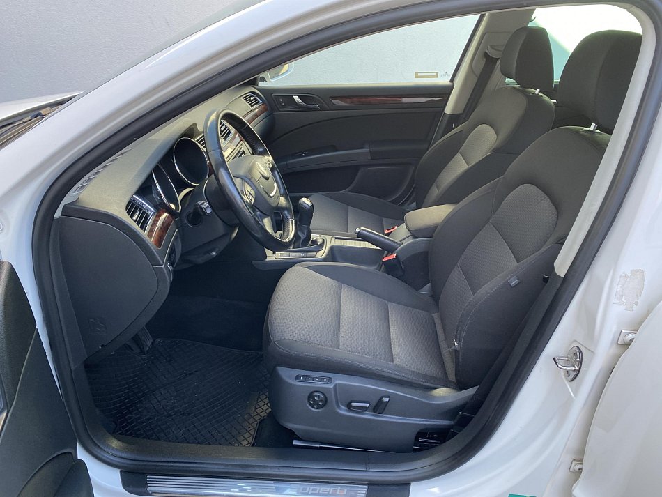 Škoda Superb II 1.6 TDi Elegance